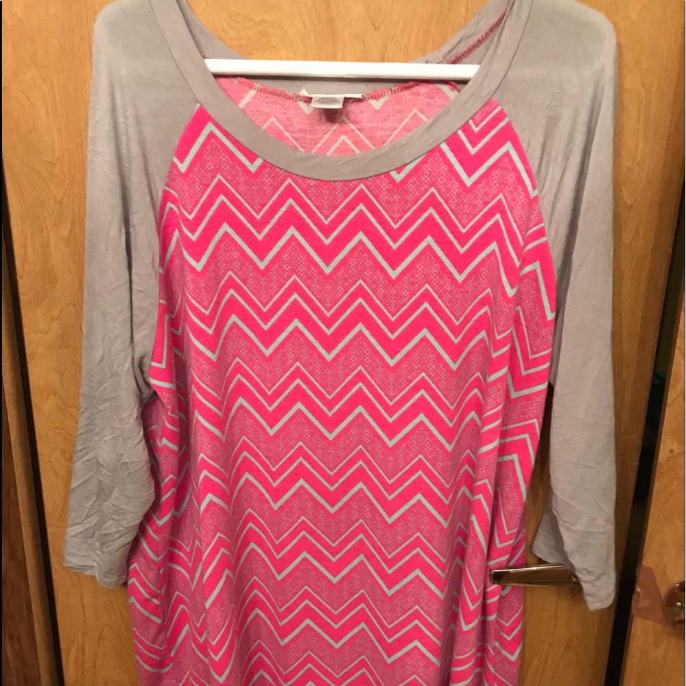 Raglan tunic top